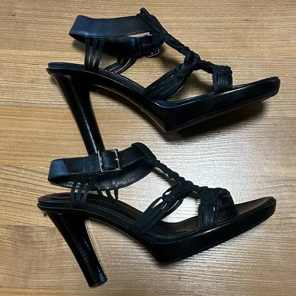 VINTAGE CALVIN KLEIN JORDANA HIGH HEELS SIZE 7.5 EXCELLENT CONDITION LADIES SHOE - Picture 1 of 7